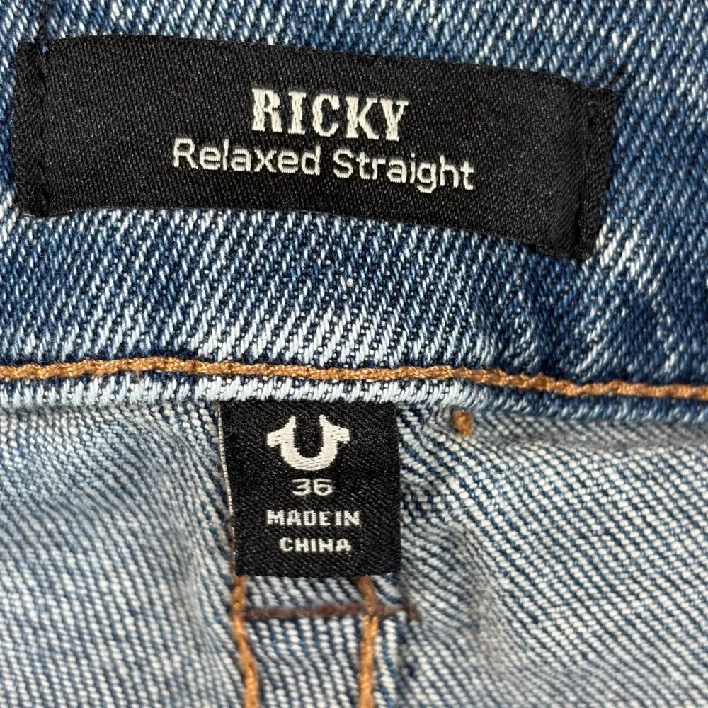 True Religion Ricky Relaxed Straight Jeans Medium Wash Blue‎ Mens 36 105251